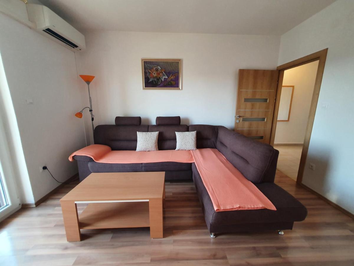 Apartments Zic Малинска Экстерьер фото