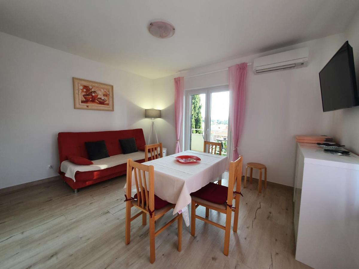 Apartments Zic Малинска Экстерьер фото