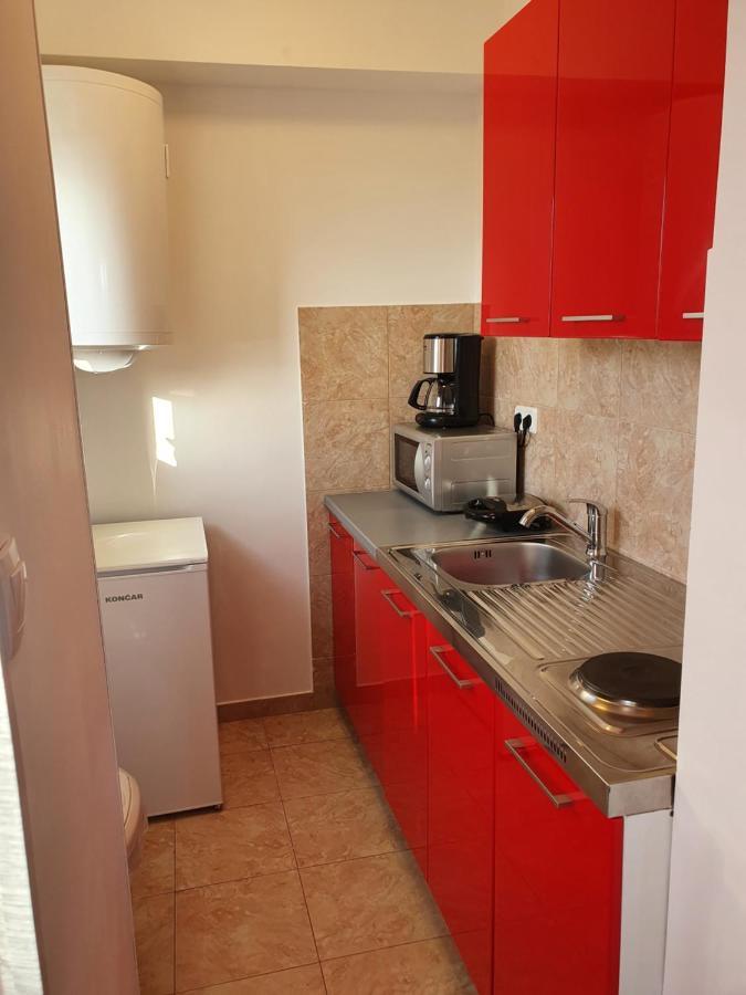 Apartments Zic Малинска Экстерьер фото