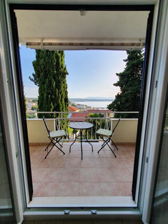 Apartments Zic Малинска Экстерьер фото