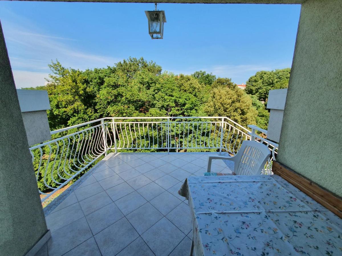 Apartments Zic Малинска Экстерьер фото