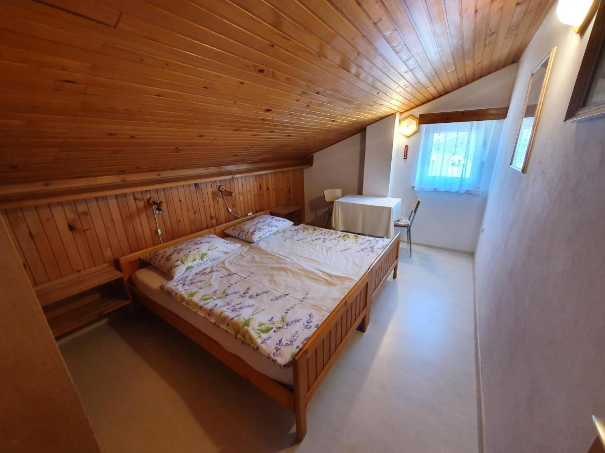 Apartments Zic Малинска Экстерьер фото