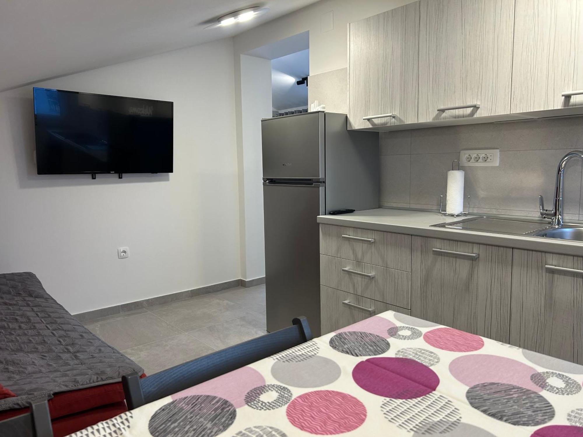 Apartments Zic Малинска Экстерьер фото